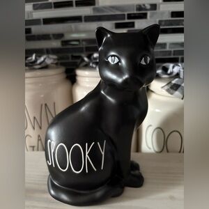 Black Cat Figurine with 'Spooky' Text